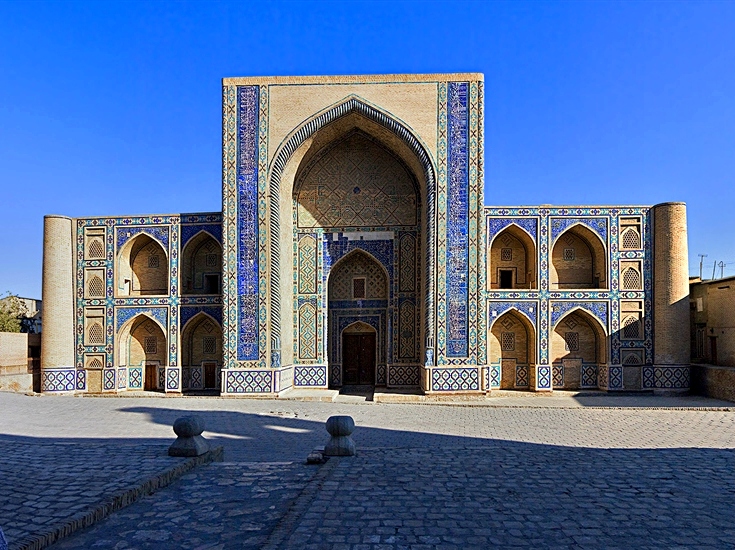 ulughbek-madrassah-art-culture-bukhara-madrassah-sights